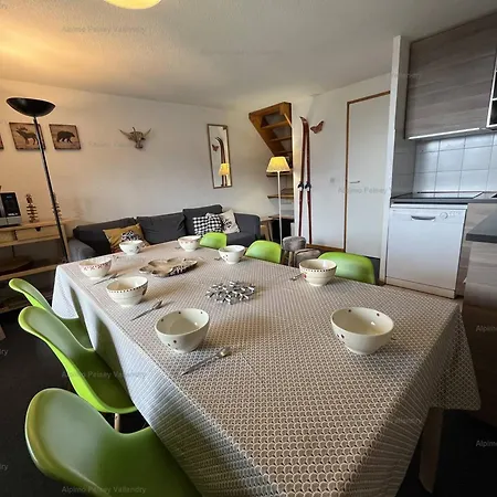 Duplex 45m², 3 Pieces, 8 Pers, Balcon, Pres Des Pistes, Animaux Admis - Fr-1-757-117 Landry